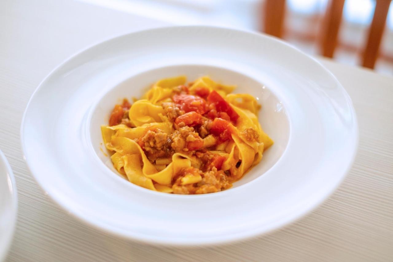 Hotel Tre Rose Riccione Dış mekan fotoğraf
