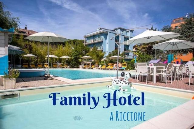 Hotel Tre Rose Riccione Dış mekan fotoğraf